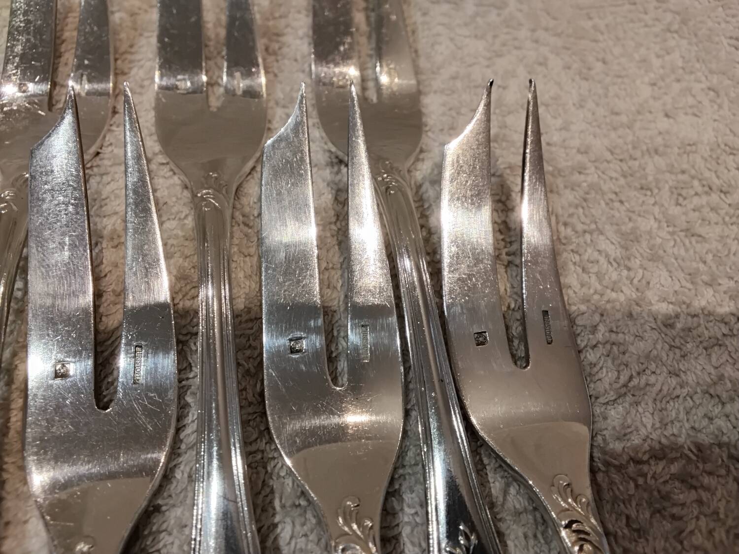 6 silver-plated metal cake forks by Christofle Marly.