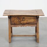 Table basse/d'appoint espagnole antique en bois fruitier
