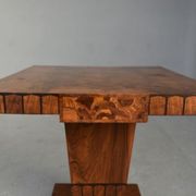 Guéridon carré Art déco 1930 marqueté de noyer