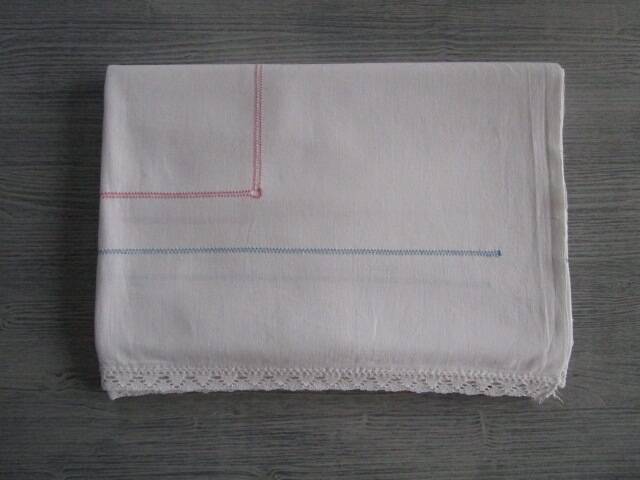 Old embroidered children's sheet: 200x150cm