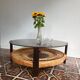 Table basse en verre fumé et rotin