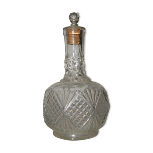 Bouteille de parfum fleur de lys