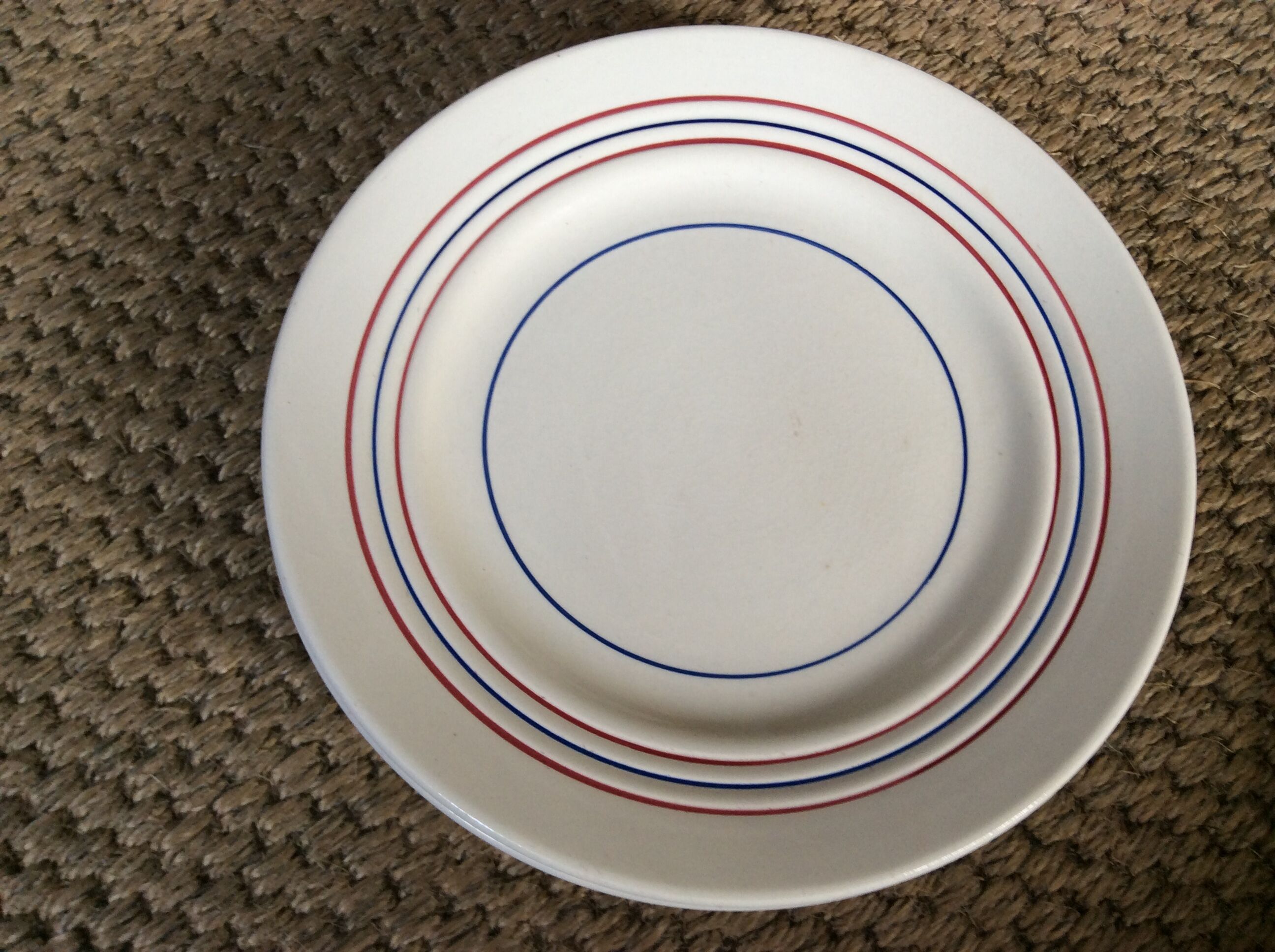 Série de 7 assiettes à dessert vintage