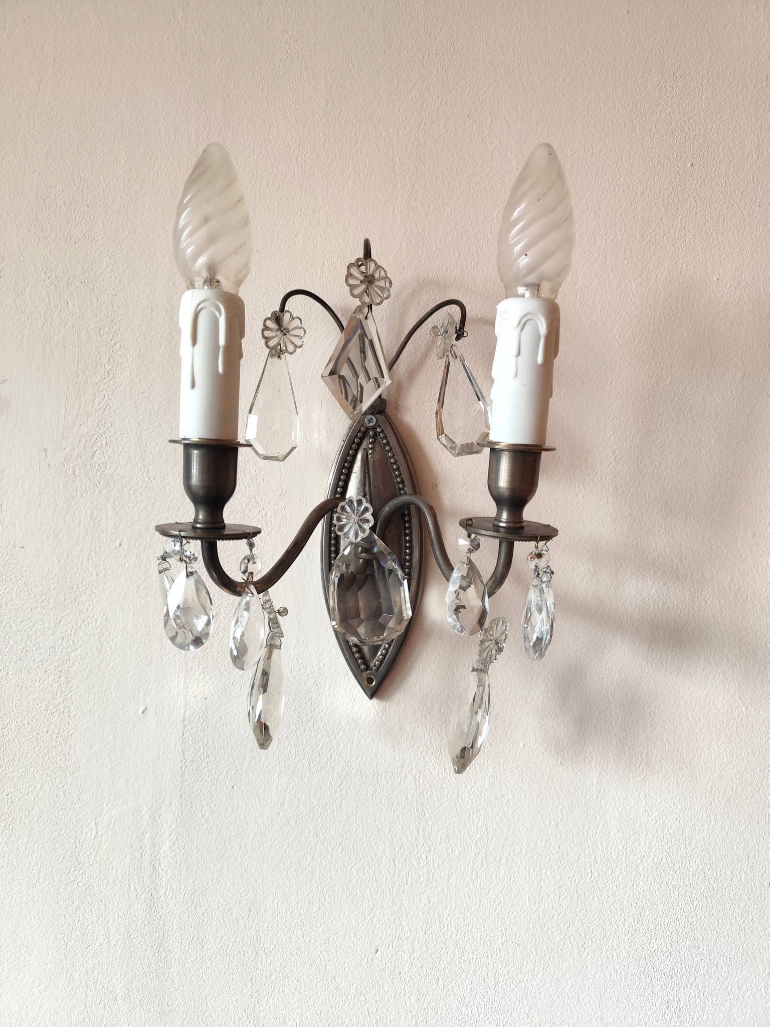 Wall light in tinned brass and crystal pendants - rococo light 2 lights