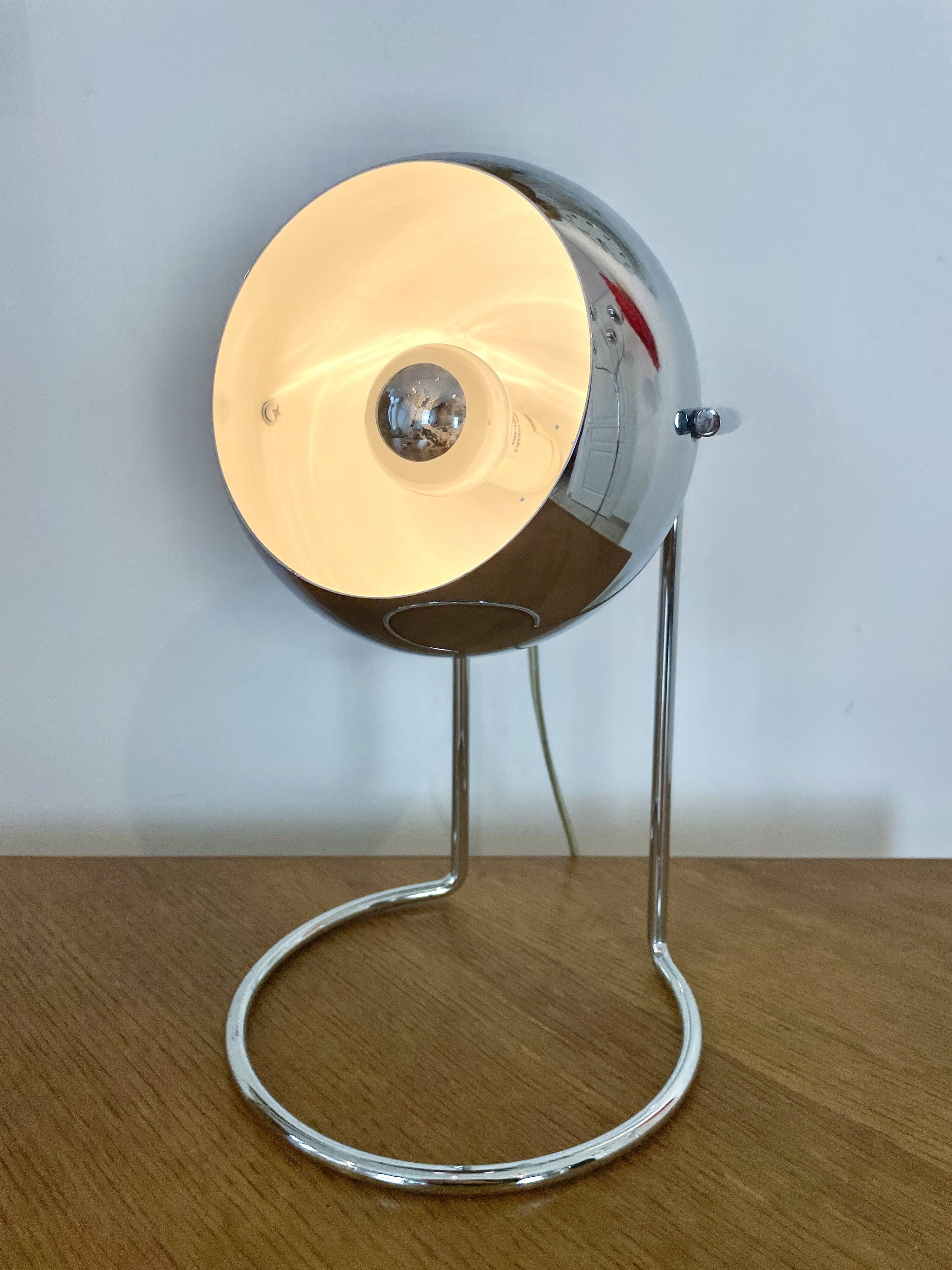 Lampe eyeball chromé