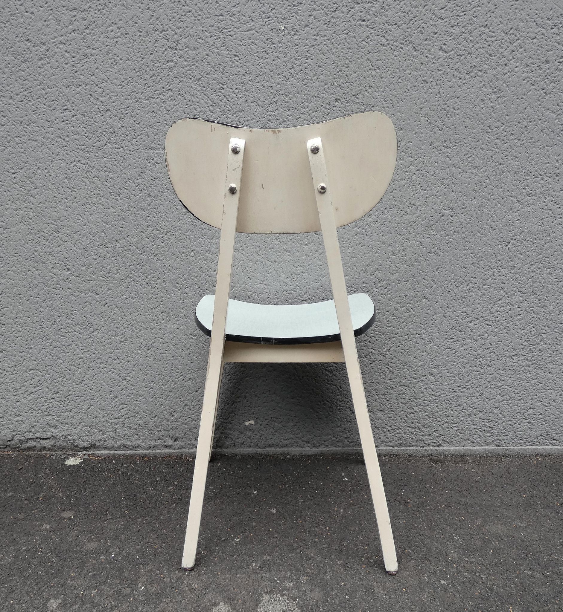 Water green formica chair