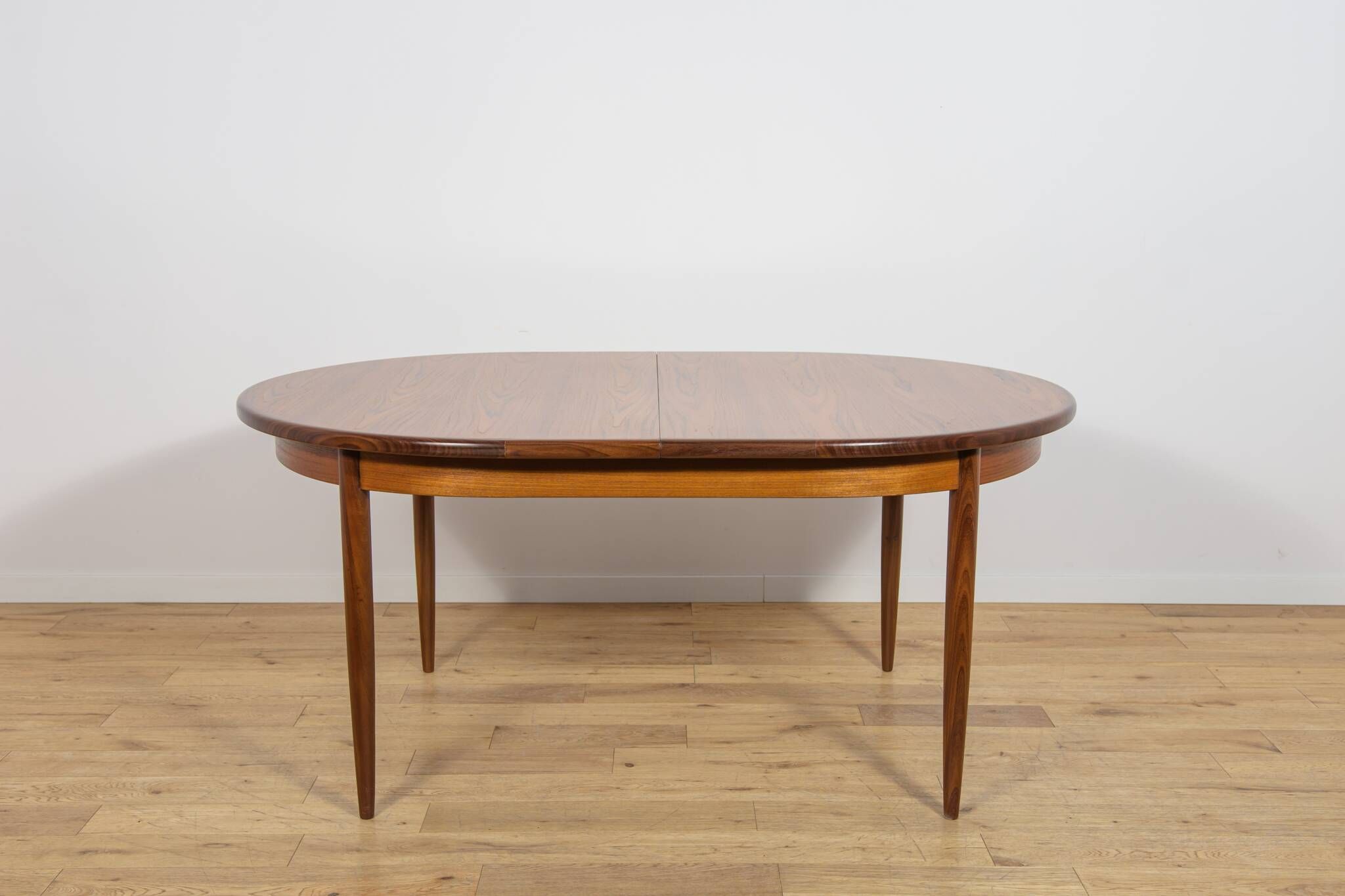 Mid-Century Oval Teak Extending Dining Table from G-Plan, United Kingdom, 1960s