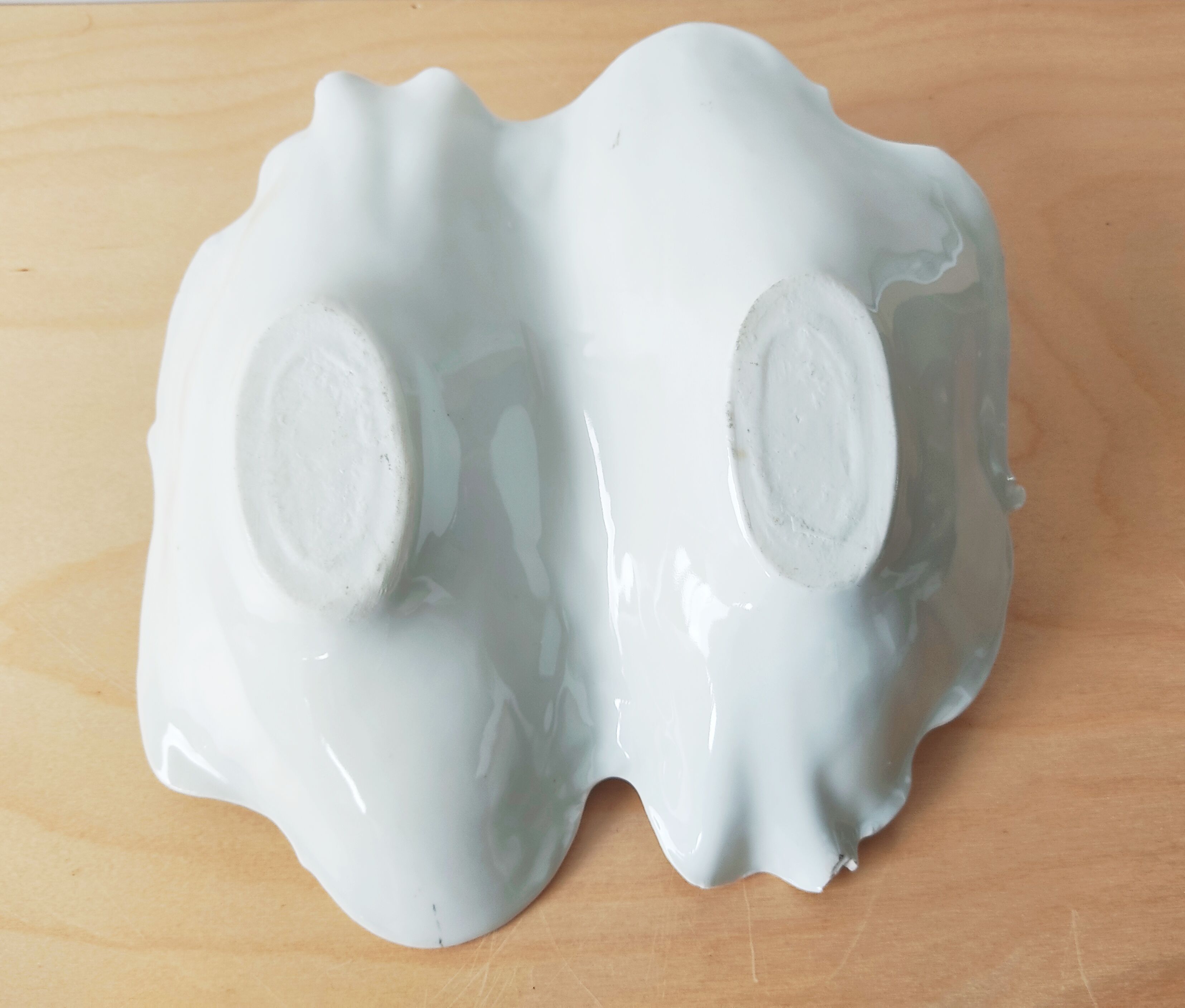 Fragly porcelain dish flowered décor flowers