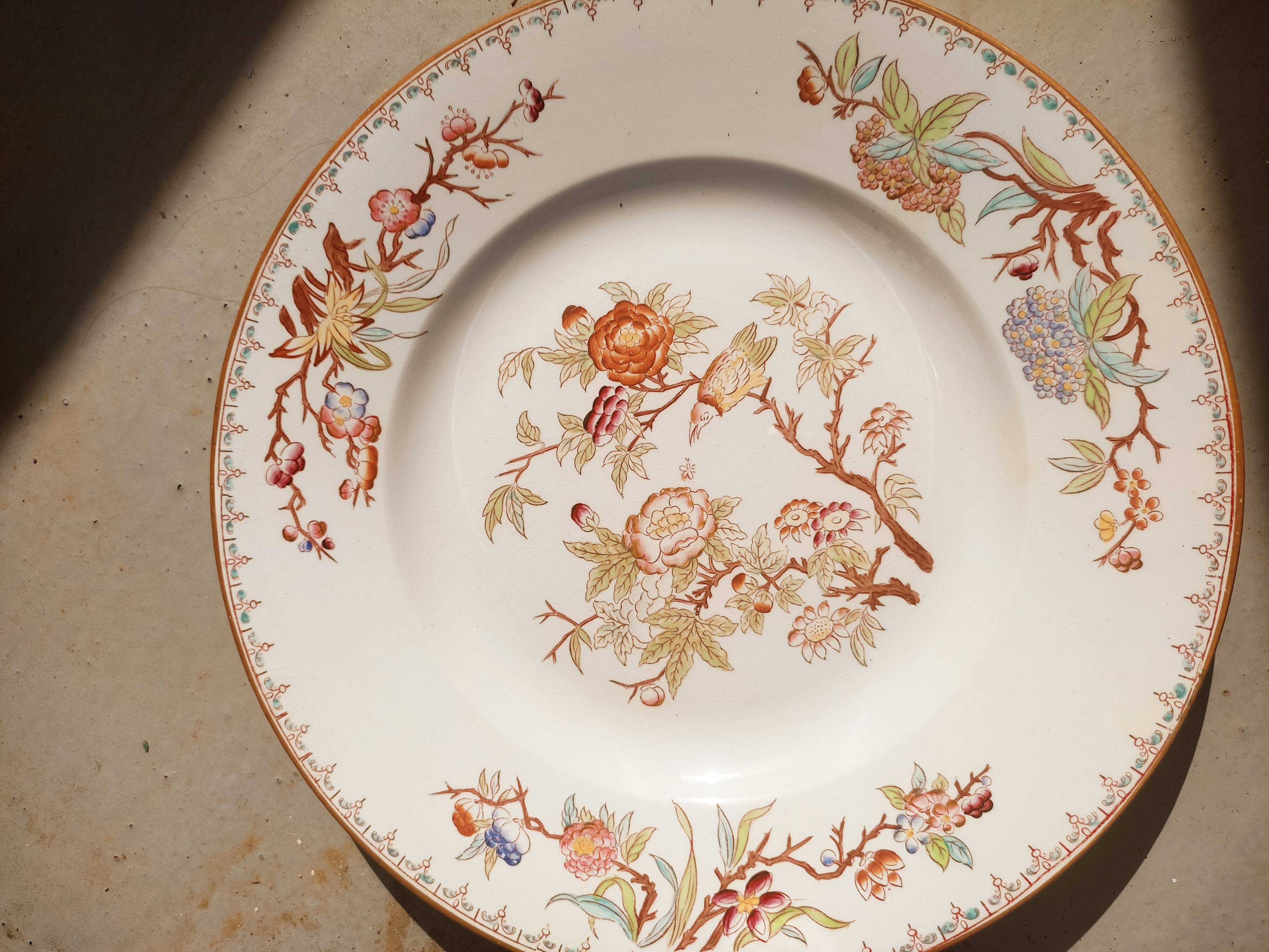 8 flat plates Sarreguemines décor Minton