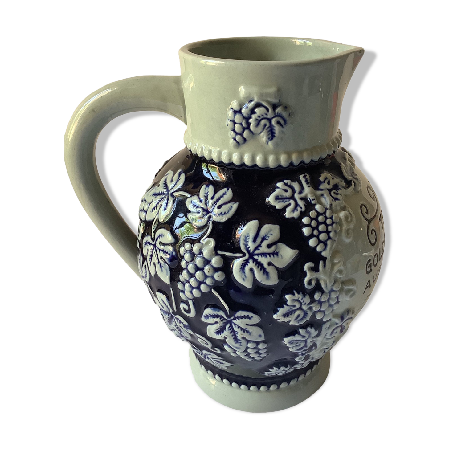 Pitcher in sandstone