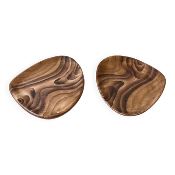 Set of ceramic bowls resembling wood