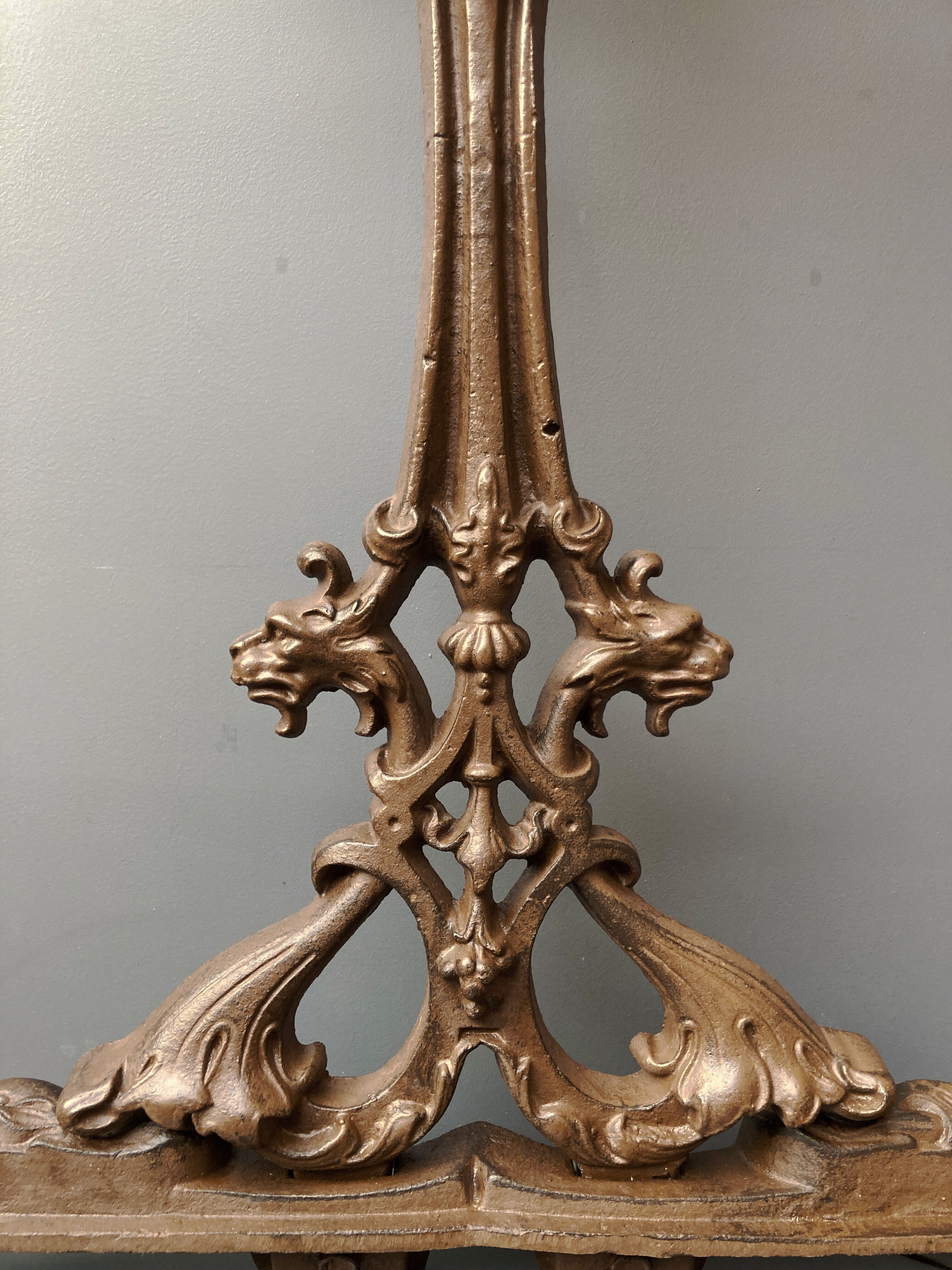 Art Nouvelles cast iron umbrella holder