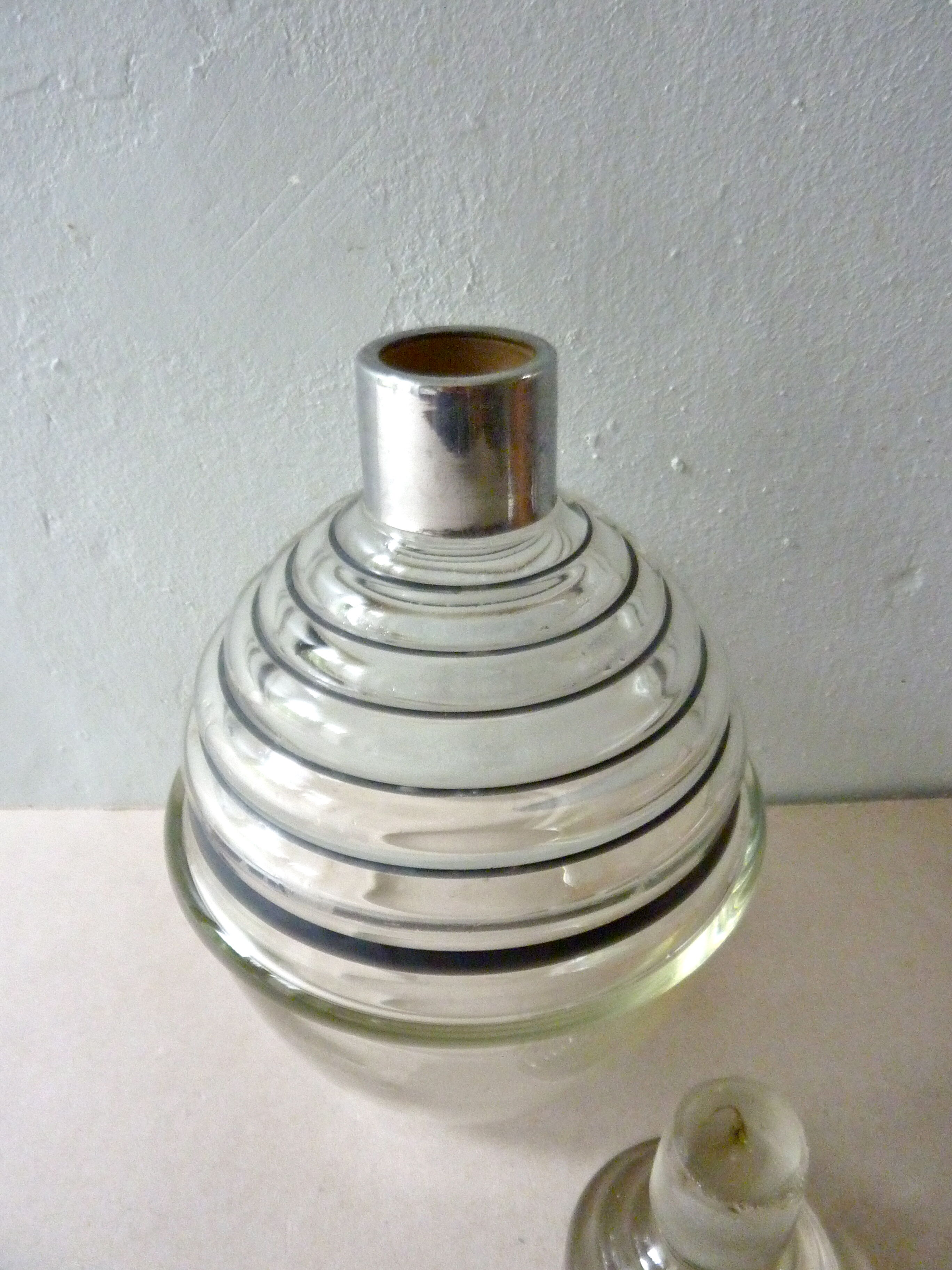 Art Deco decanter in glass and silver metal