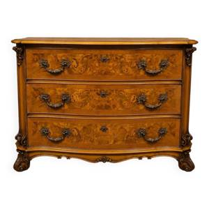 Commode galbée en marqueterie