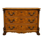 Commode galbée en marqueterie de noyer – Style Louis XV