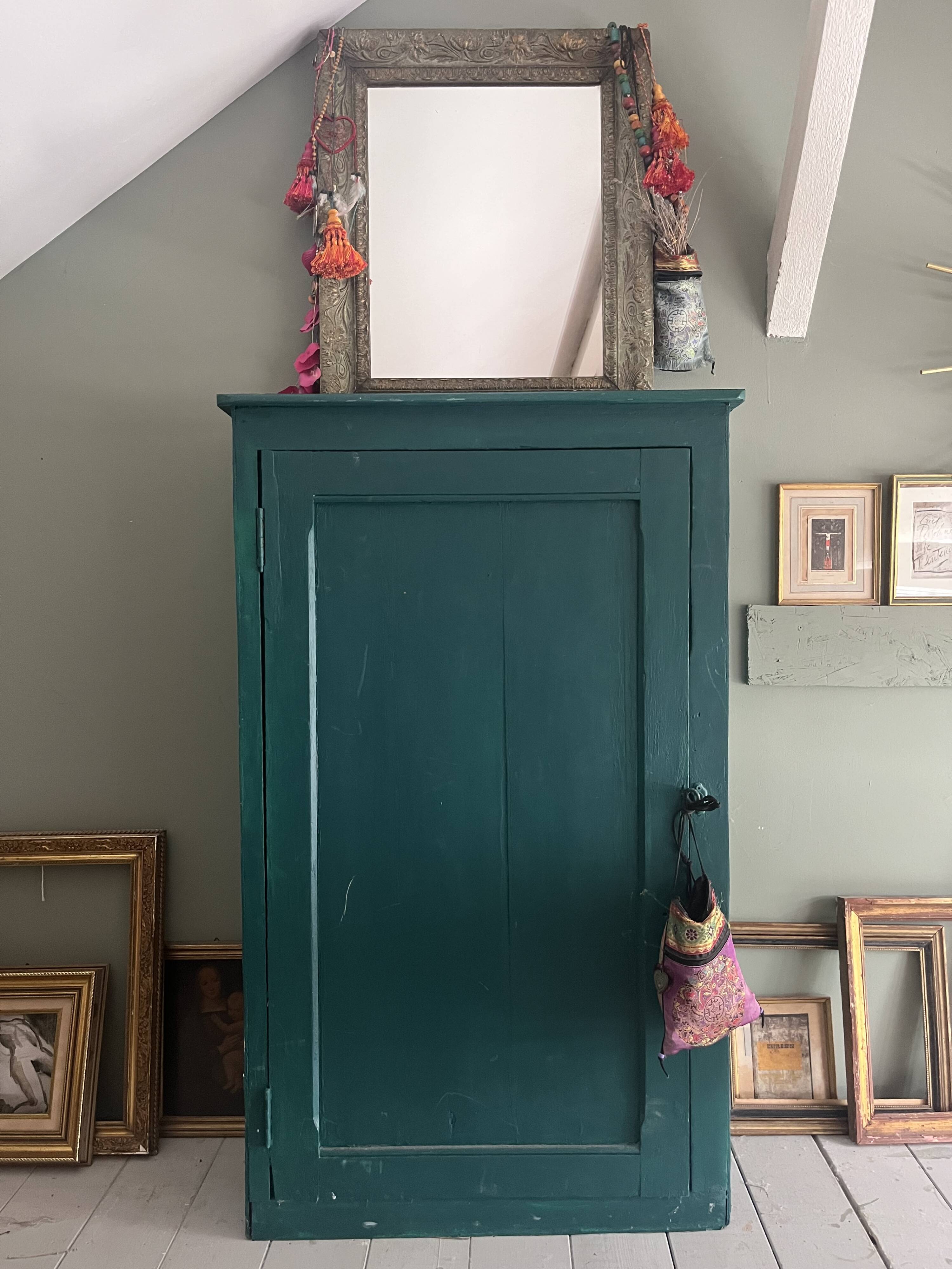 Small piece of furniture