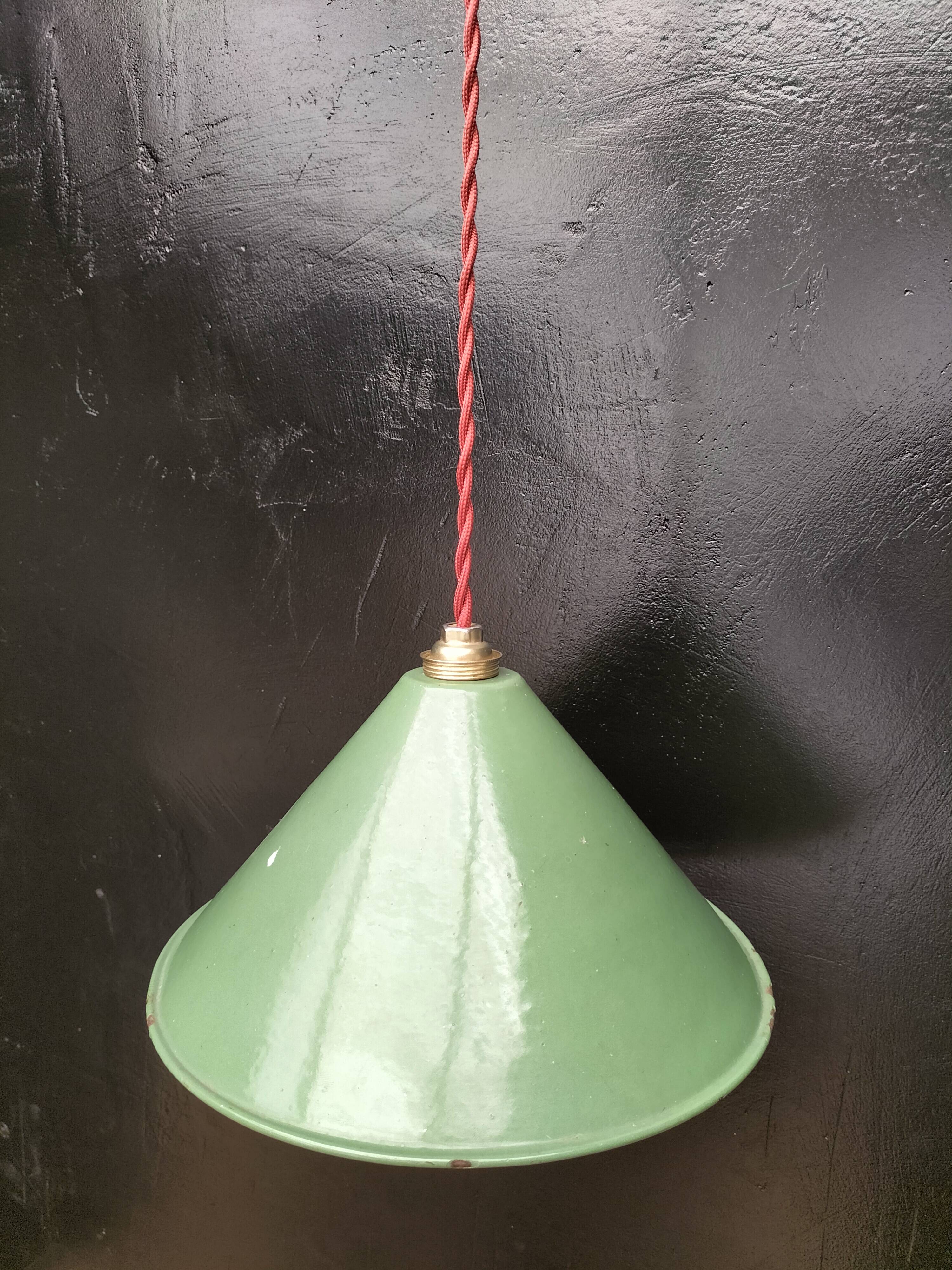 Enameled sheet metal cone pendant light