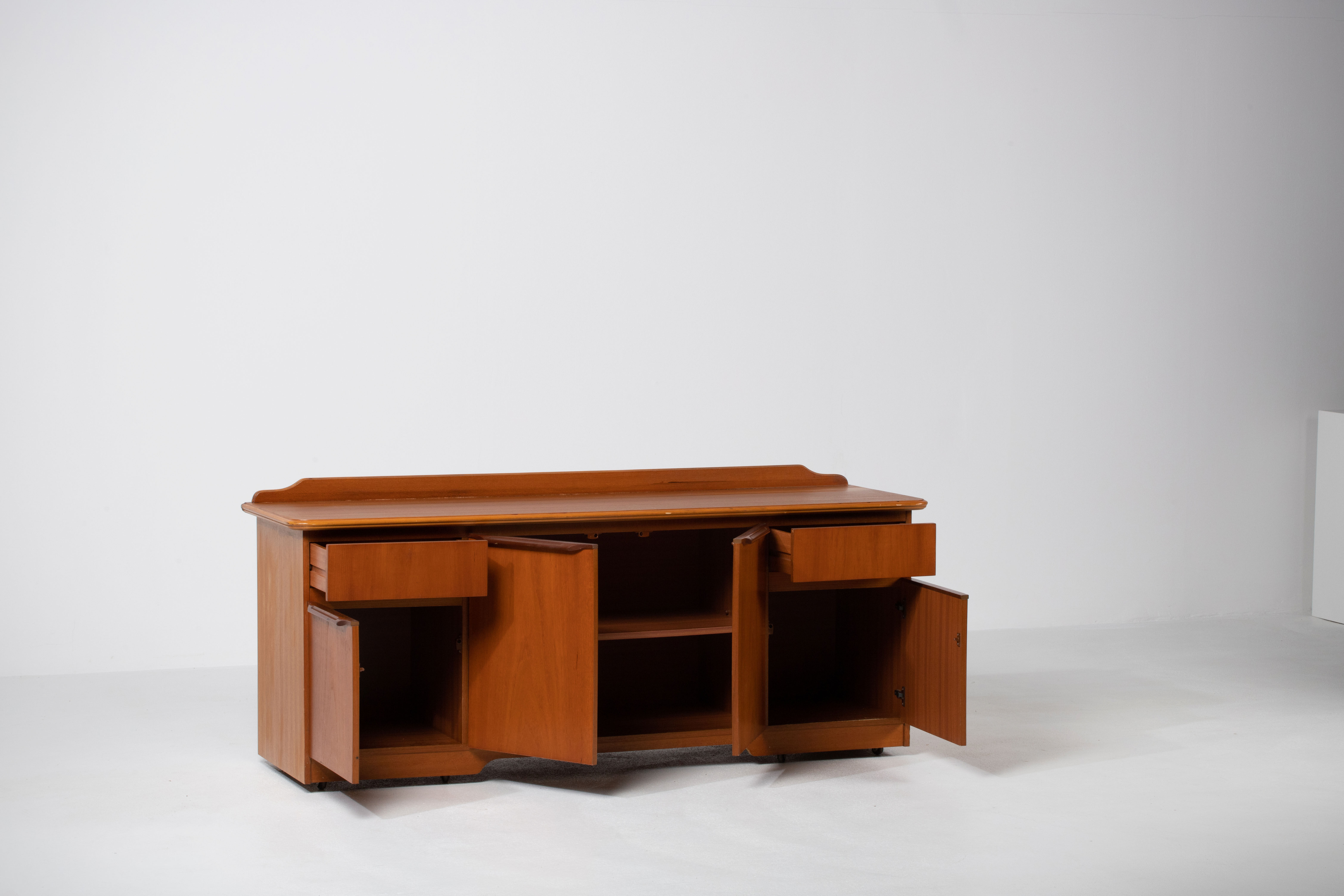 Scandinavian enfilade 168 cm