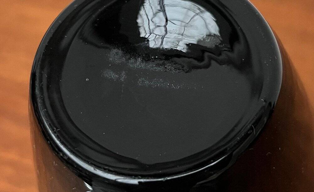 Postmodern black art glass vase by Hans Jürgen Richartz for the Richartz art collection, 1980s.