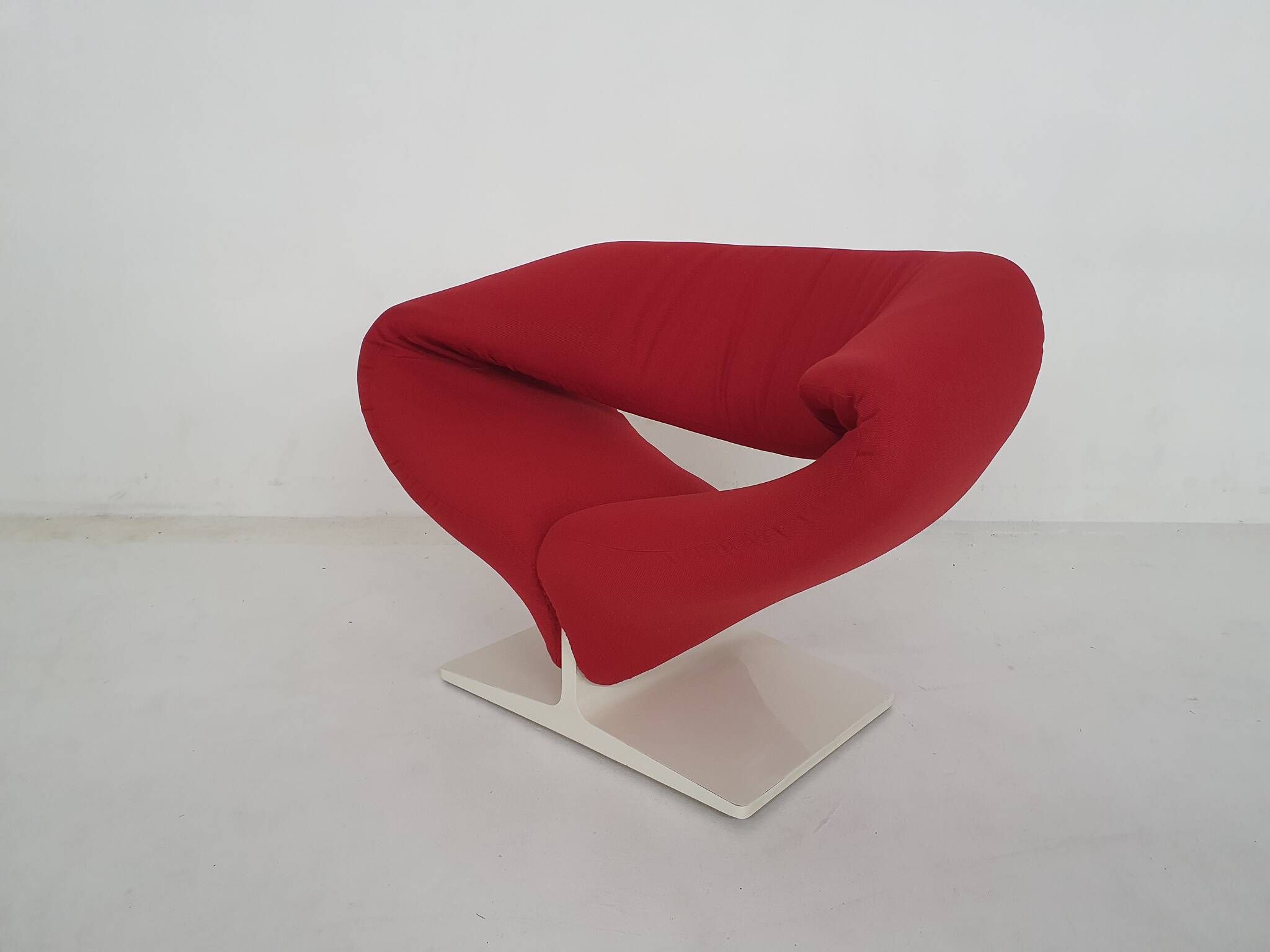 Design lounge chair model "Ribbon" by Pierre Paulin for Artifort, The Netherlands 1966