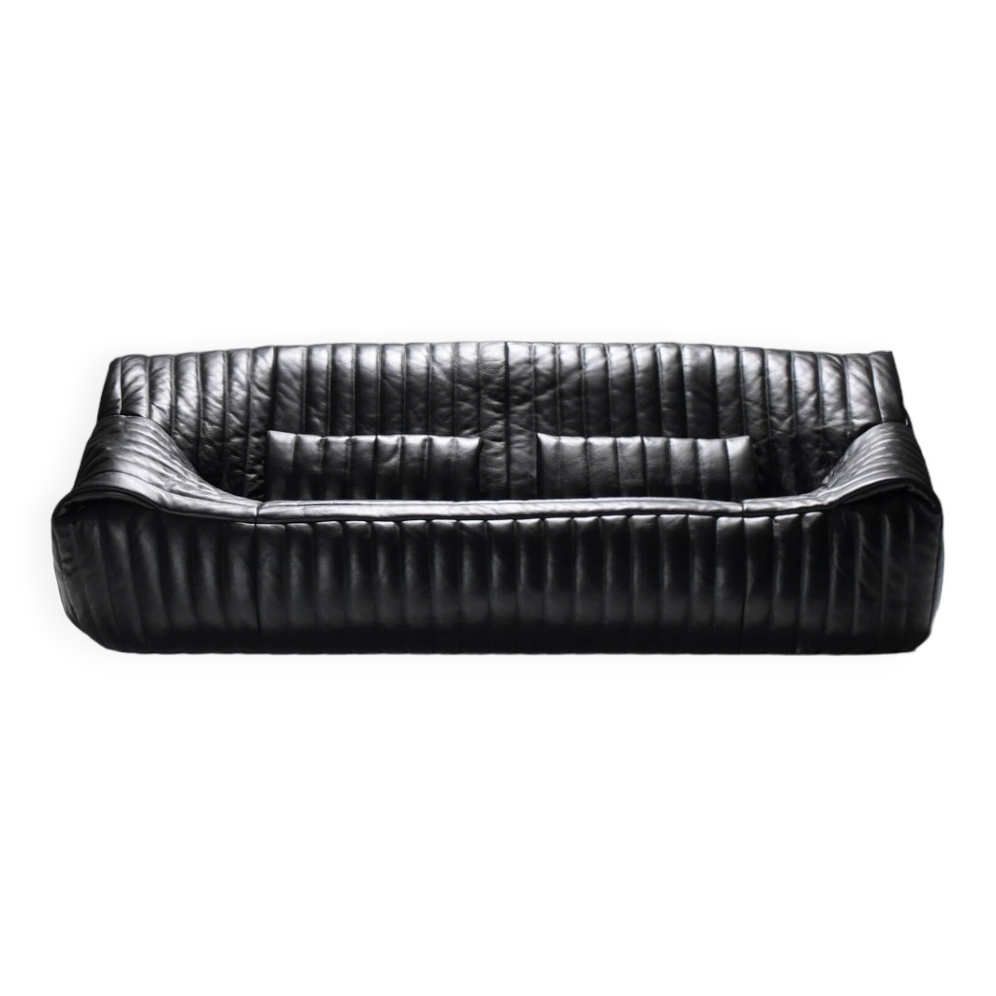 Stunning Sandra sofa in new black leather by Annie Hieronimus for Cinna France