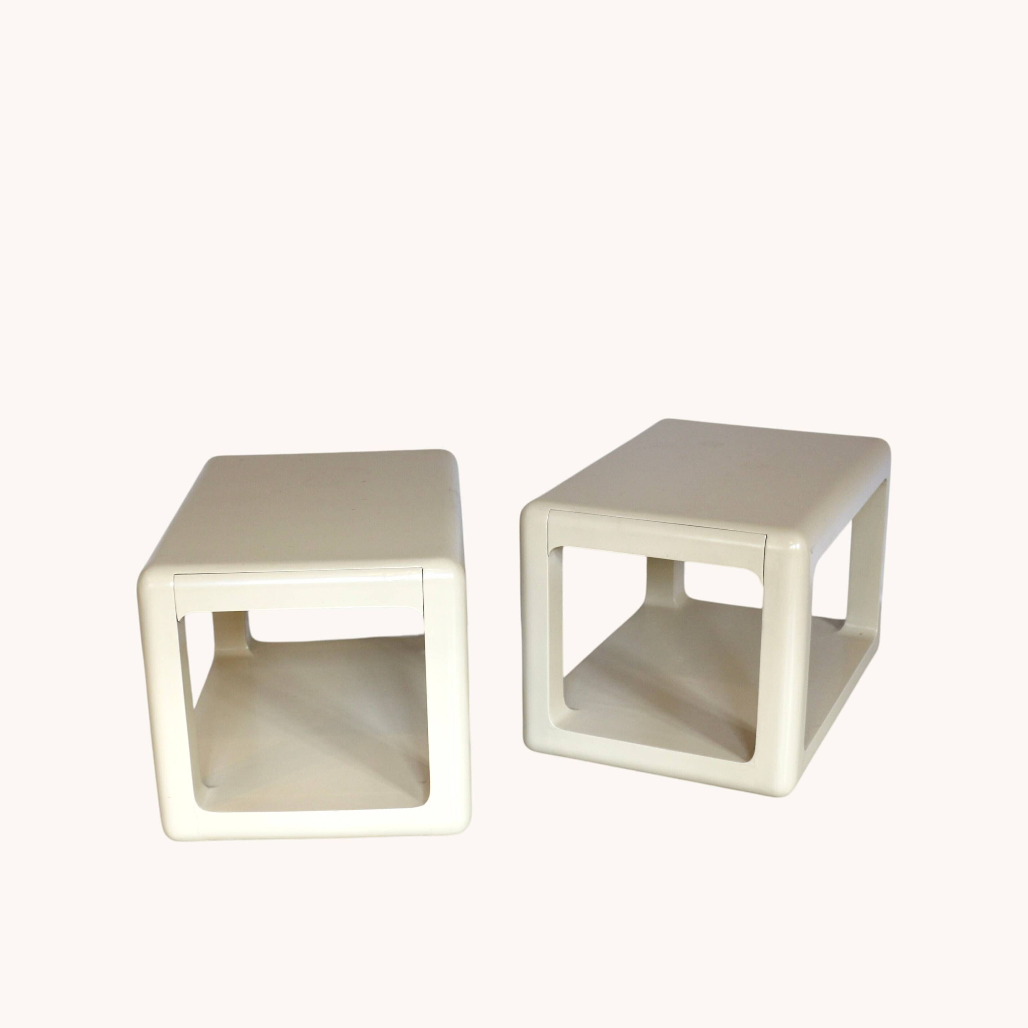 A pair of coffee tables/nightstands with drawers. France 1970s.