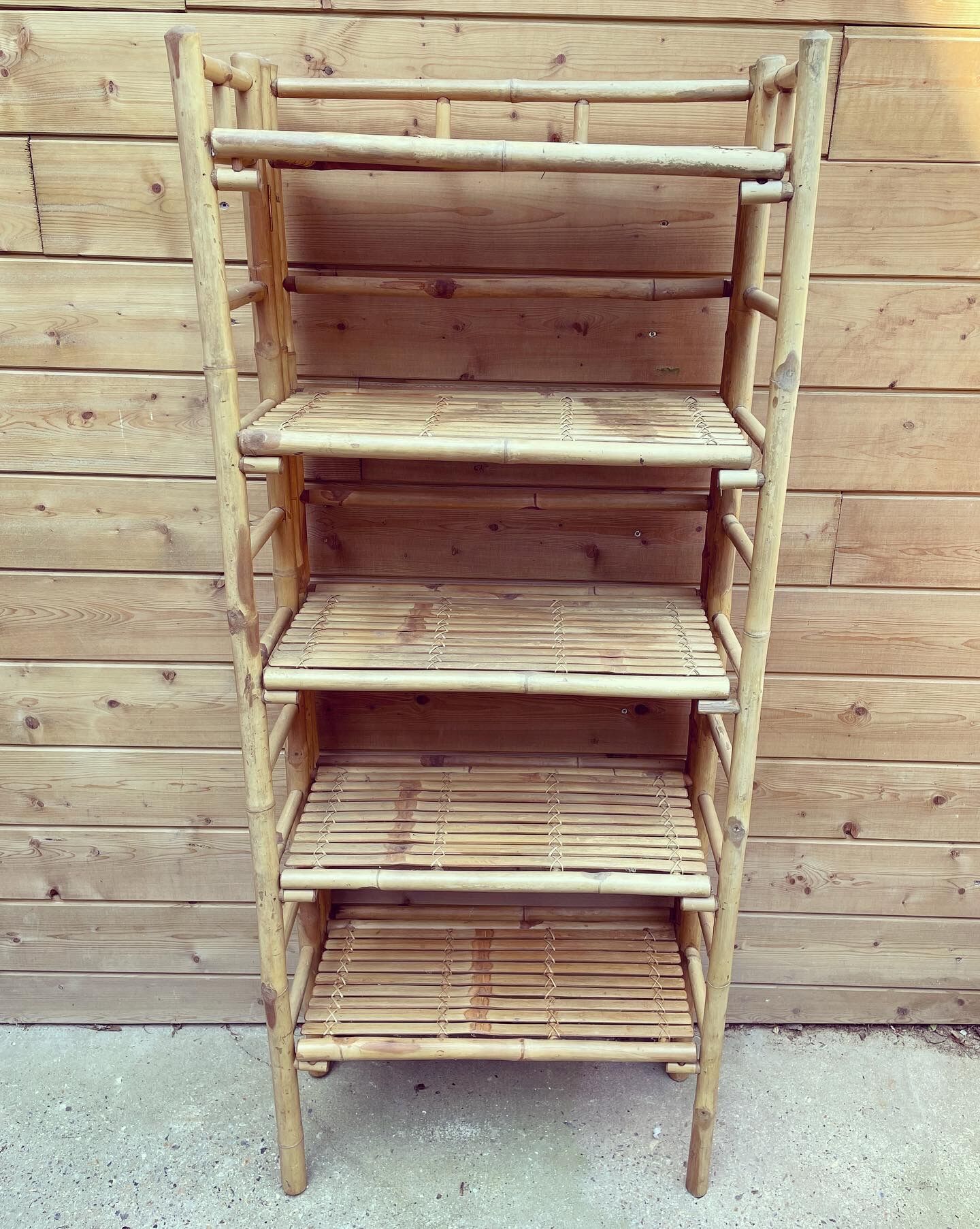 Foldable vintage bamboo bookcase