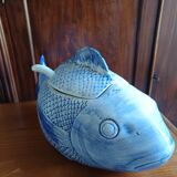 Fish-shaped slip tureen