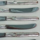 Set of knives
