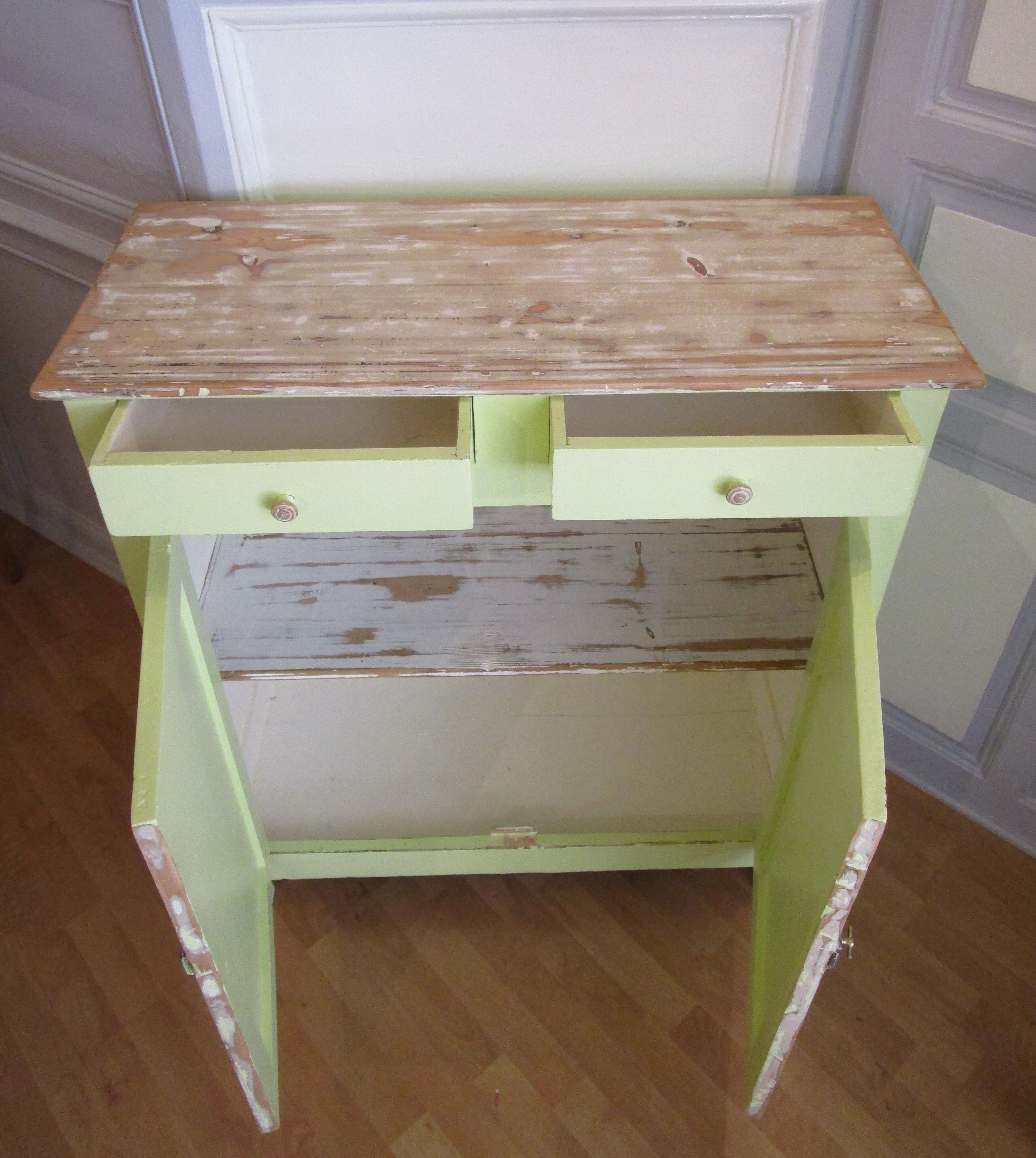 Buffet green almond massive parisienbois vintage