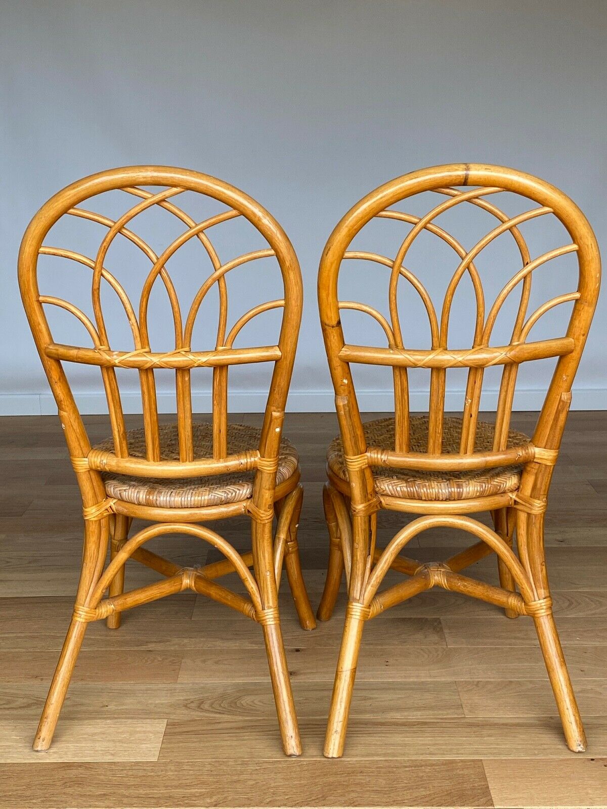 Suite de 4 chaises rotin 1970bois cintre belle patine