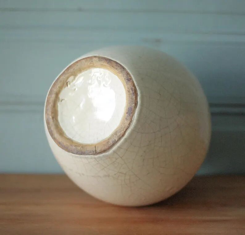 Glazed ceramic vase in the shape of a gourd, Art Deco, collection