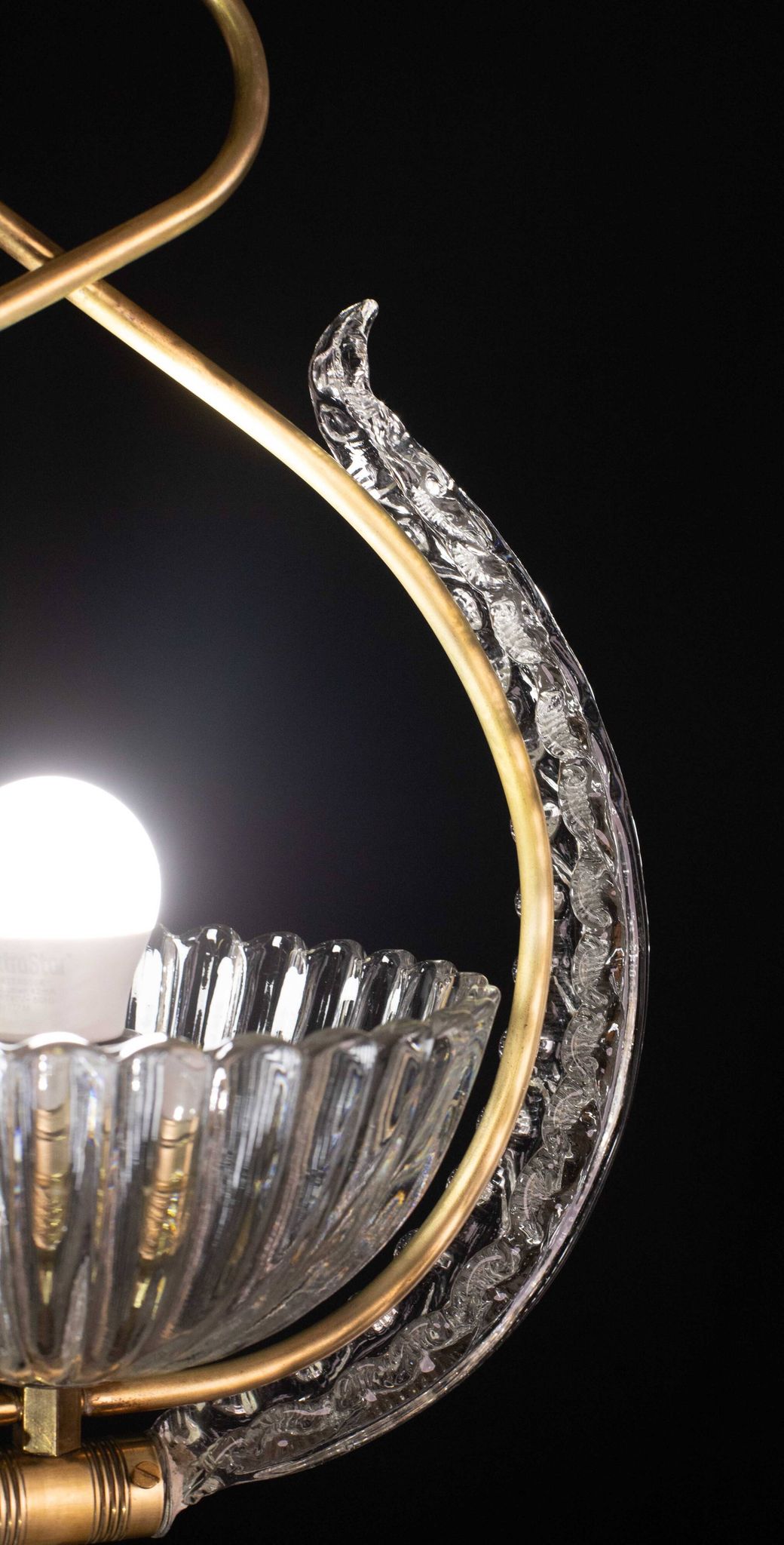 Elegant Art Deco Barovier and Toso chandelier, 1940s
