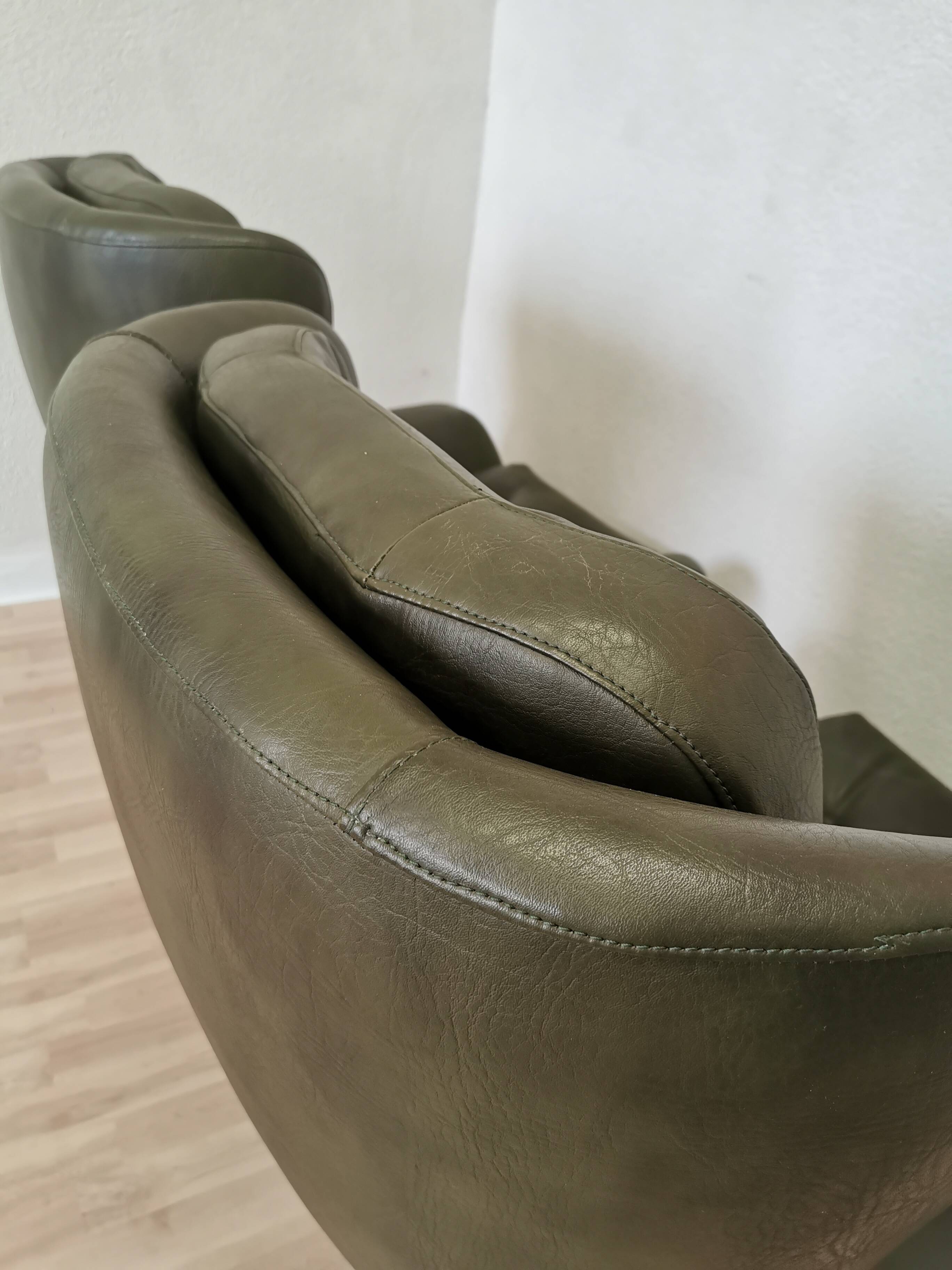 Vintage Dark Green Leather Lounge Armchair: 1970s Scandinavian Style