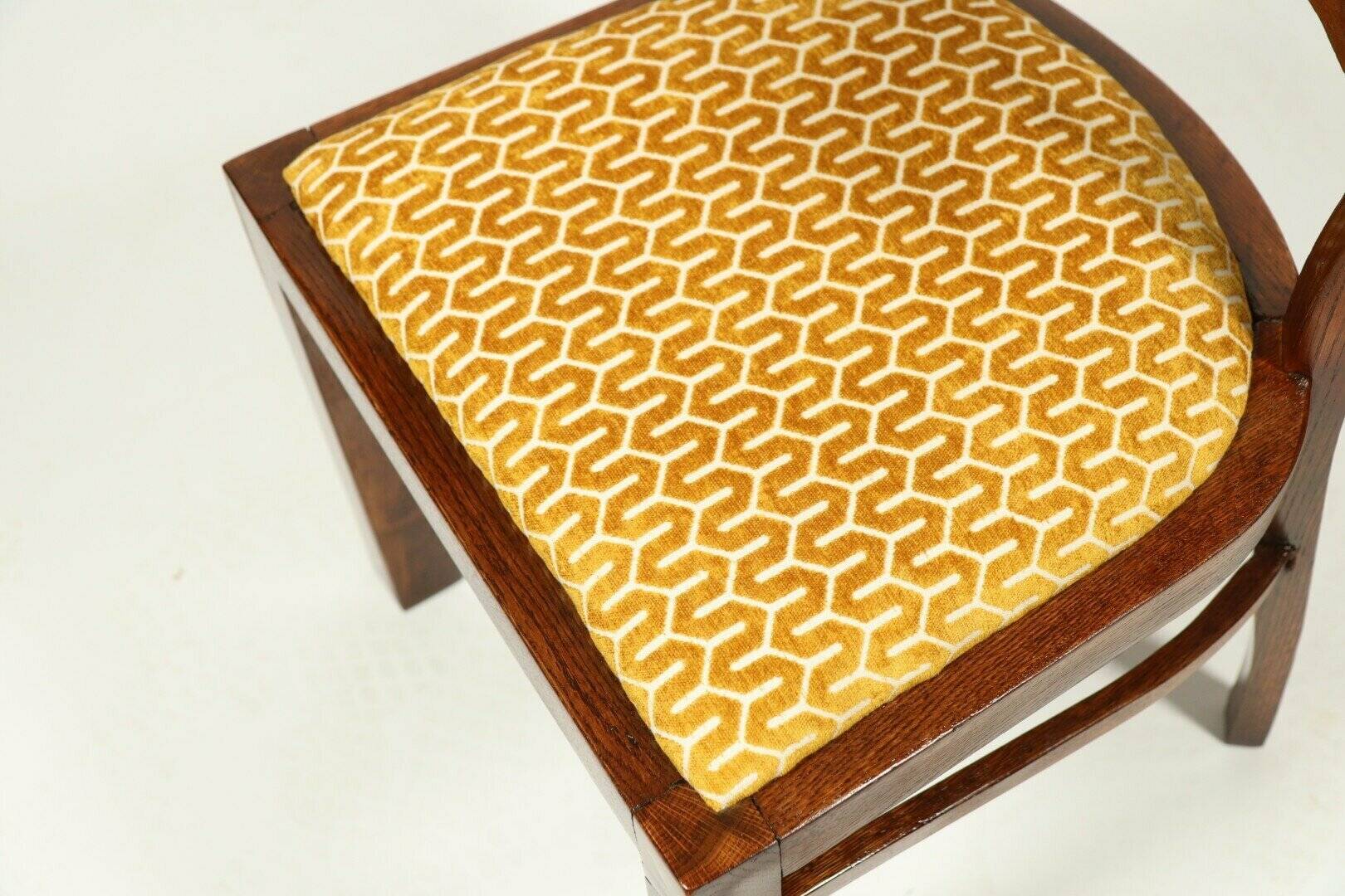 Chaise Art Déco des années 1940, chaise de cabinet Jacquard couleur or jaune tissu tapisserie d'ameublement géométrique Resto
