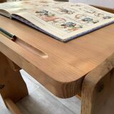 Foldable children's desk