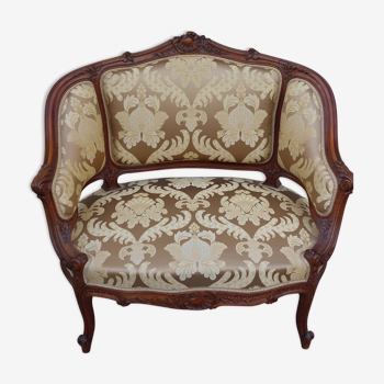 Louis XV shepherdess armchair in carved walnut