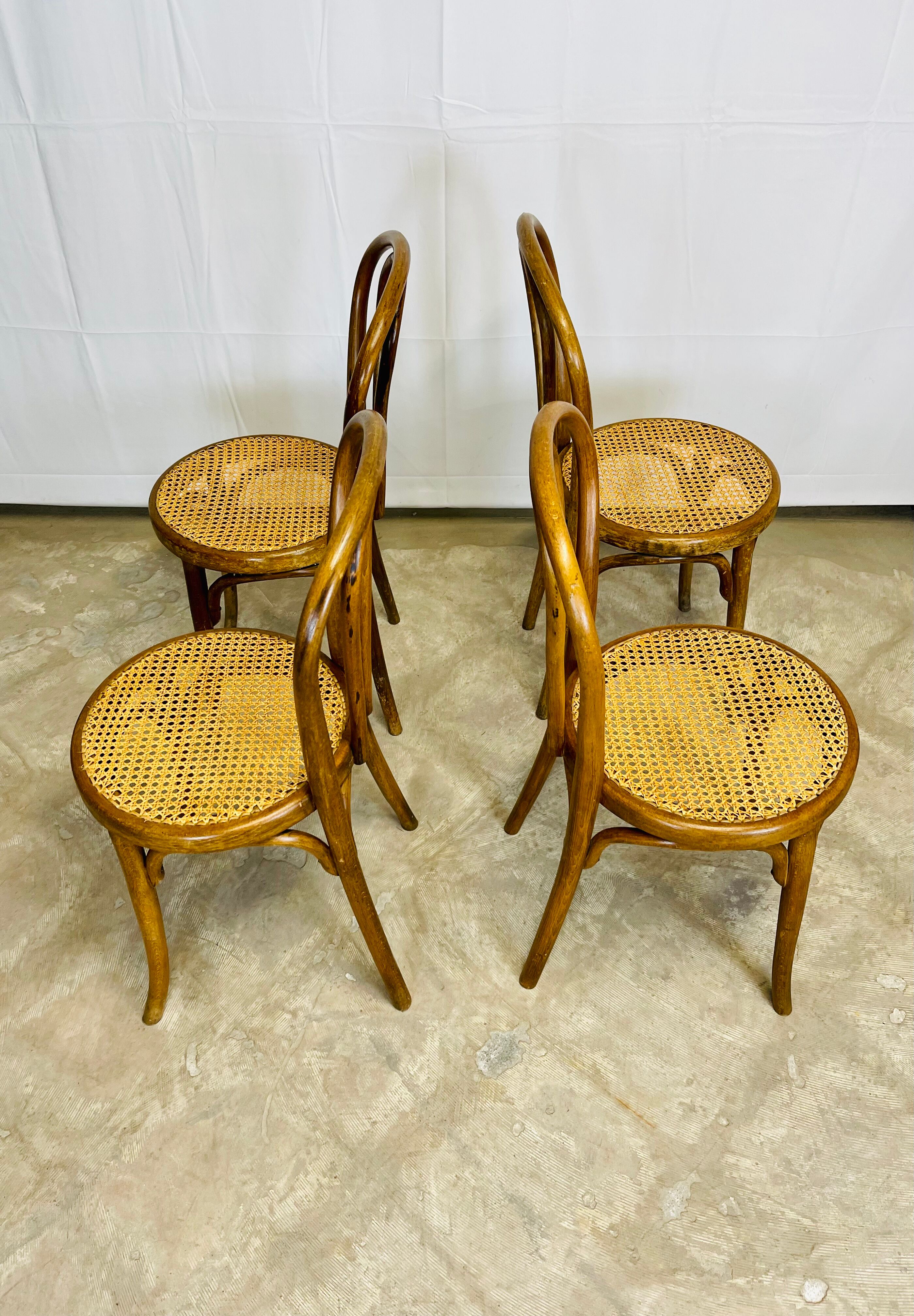 4 chaises Kohn