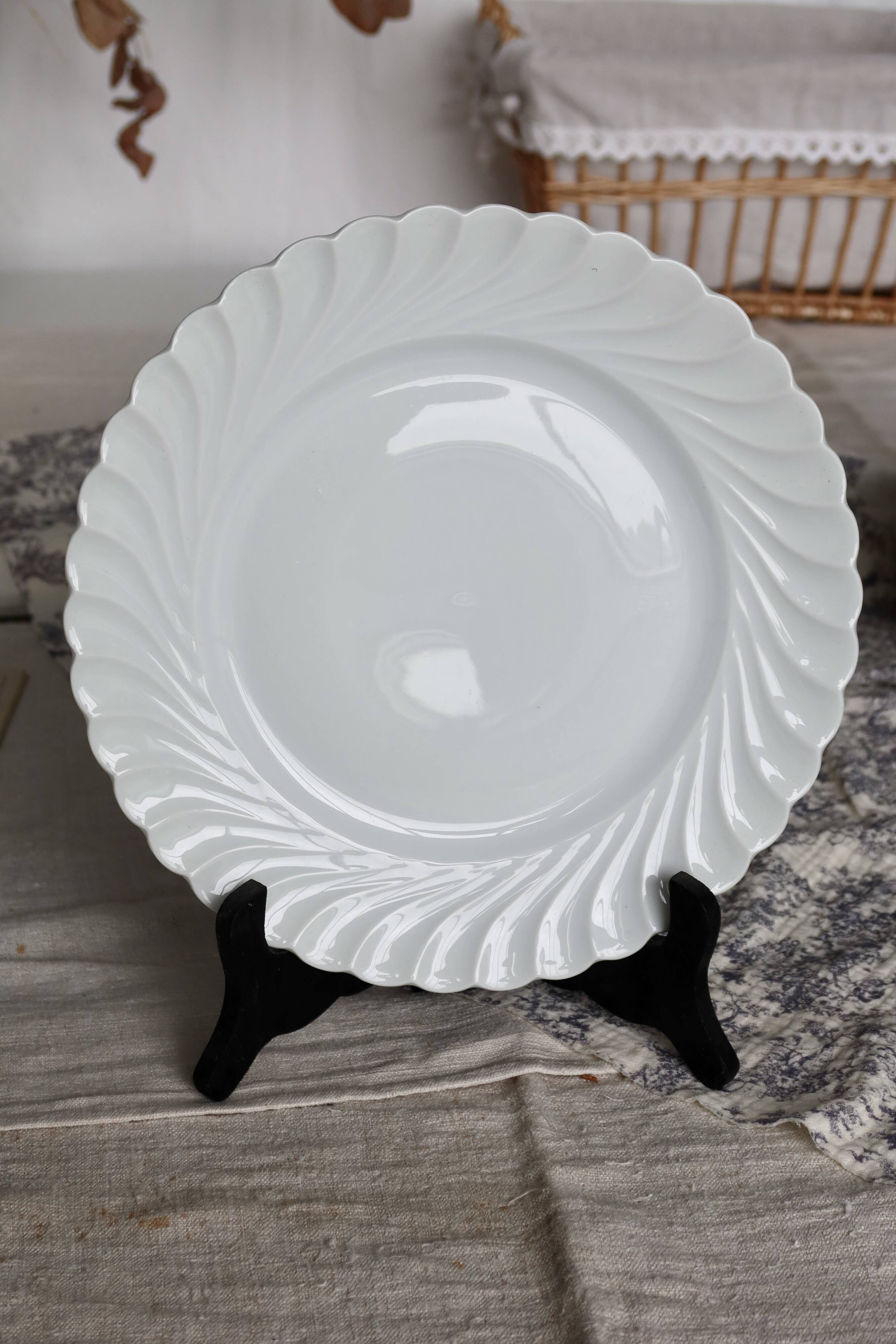 6 assiettes plates vintage porcelaine blanche torsadée Limoges Haviland