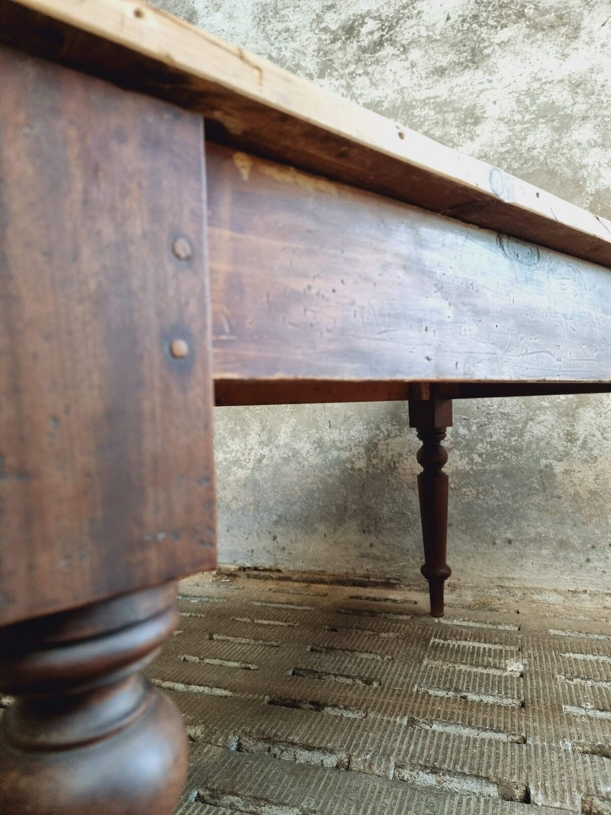 Antique dining table 92 x 154 cm