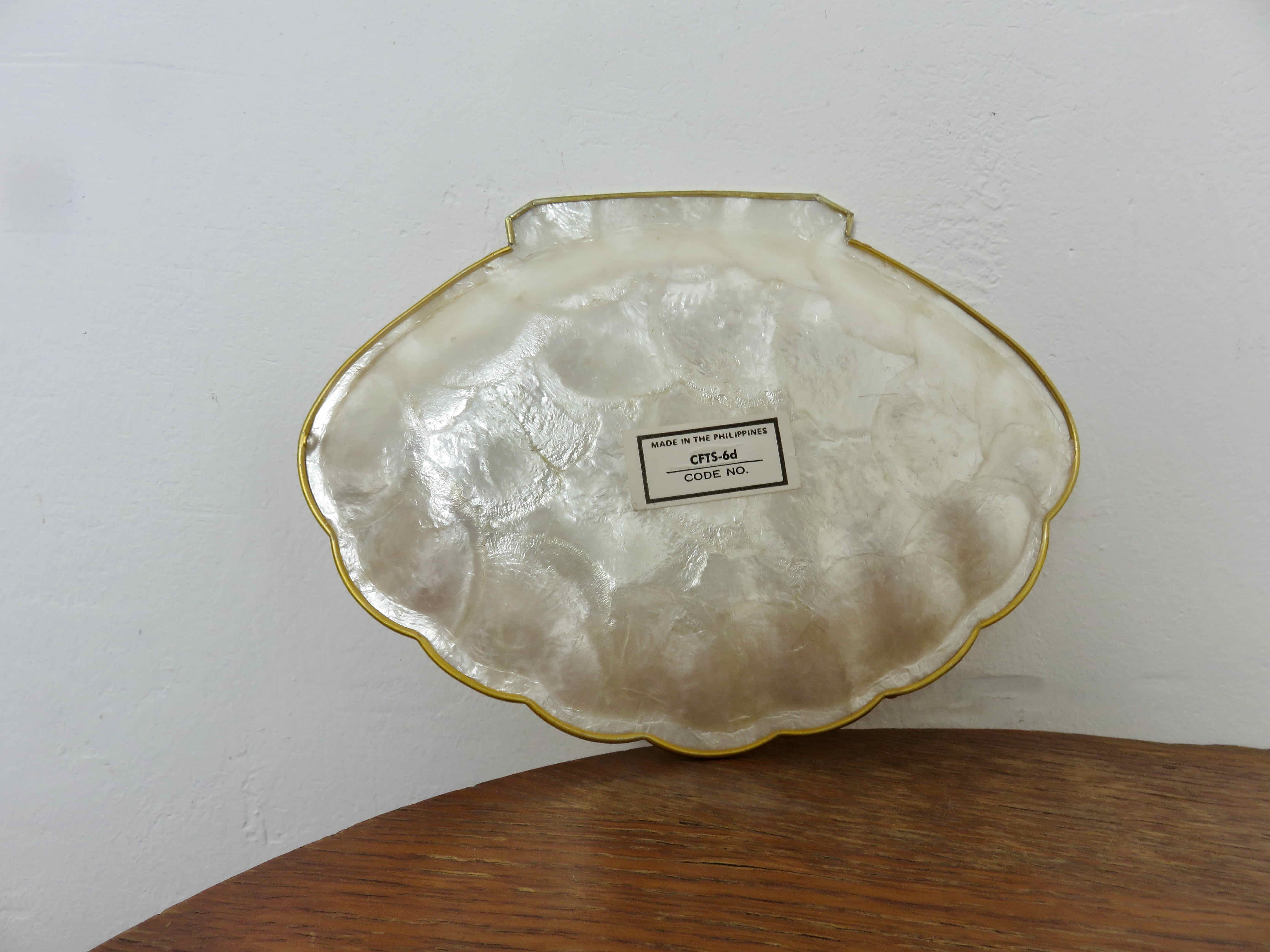 Set in Philippine mother-of-pearl, ramekin and plate