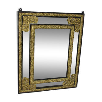 Miroir biseauté à parcloses époque 19eme 80x98cm