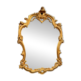 Golden mirror. Drink.