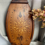 Wooden tray, inlaid decoration with marquetry and mother-of-pearl.