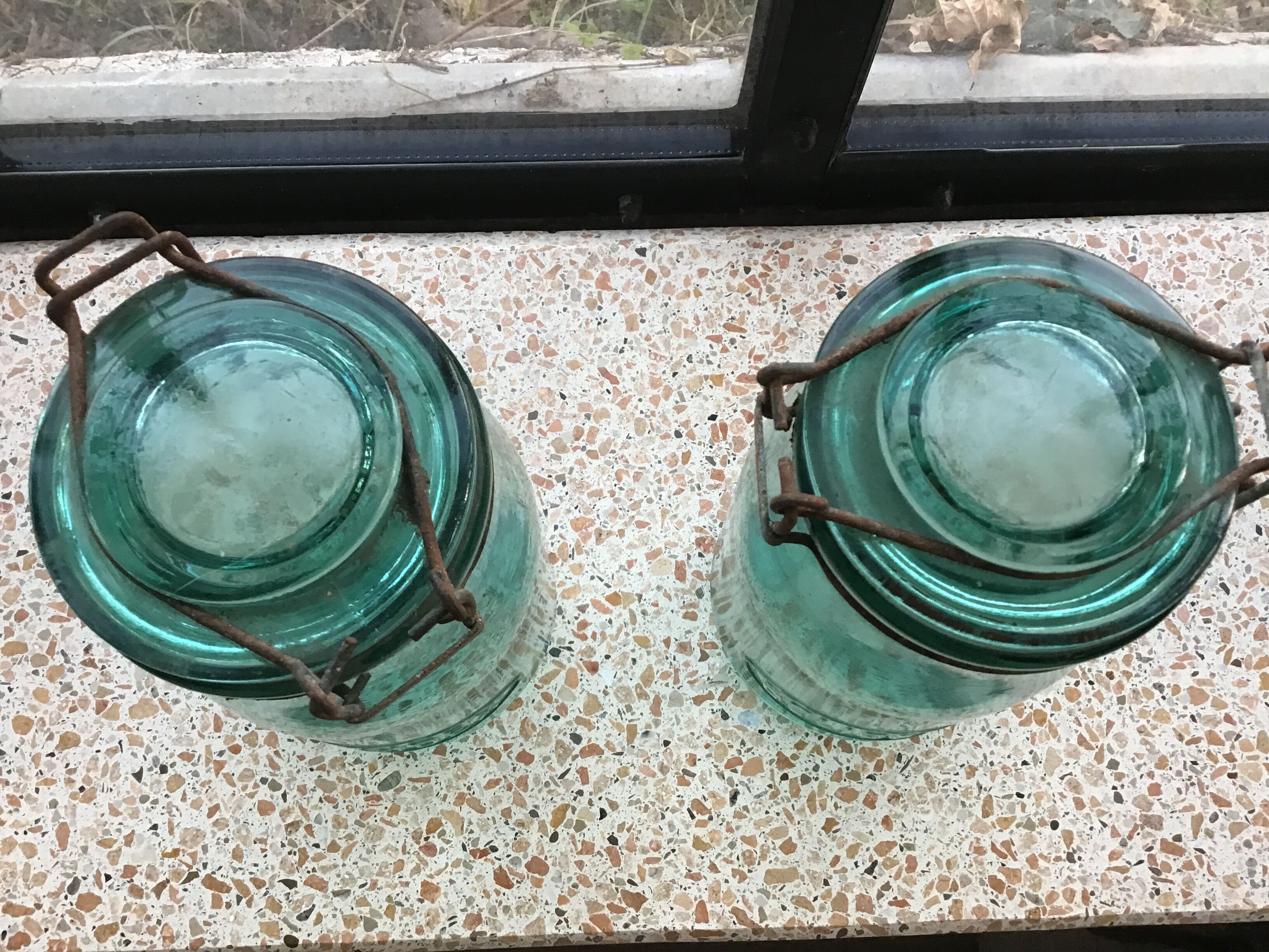 Solidx glass jar