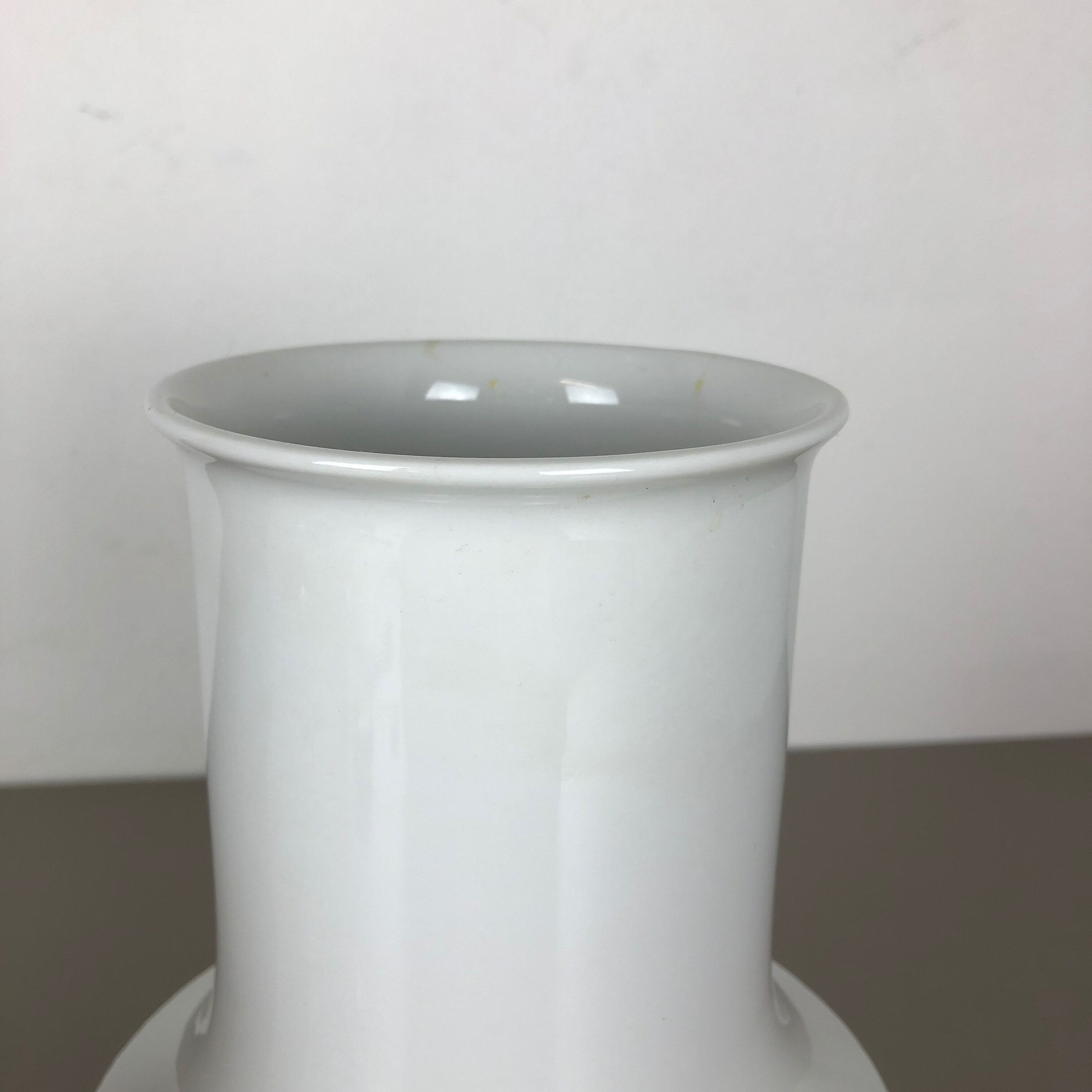 Set of 3 porcelain op art vase by Richard Scharrer for Thomas, Germany, 1970s