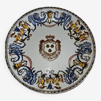 Gien plate with Renaissance decor, late 19th century