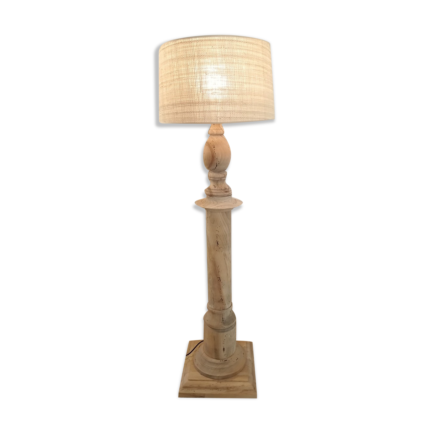 Vintage wooden floor lamp revisited