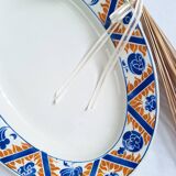 Oval plate Moulin des Loups Canada blue and orange, 1920-40