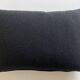 Coussin en natté de laine proche Kvadrat noir